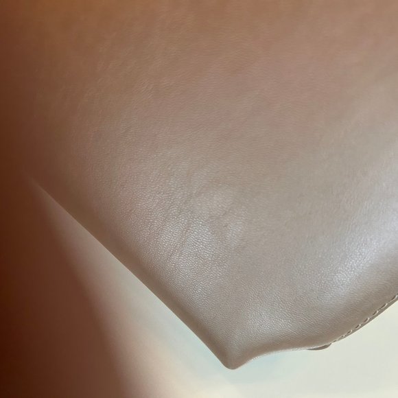 Tumi Rose Gold Belden bag - Picture 7 of 9